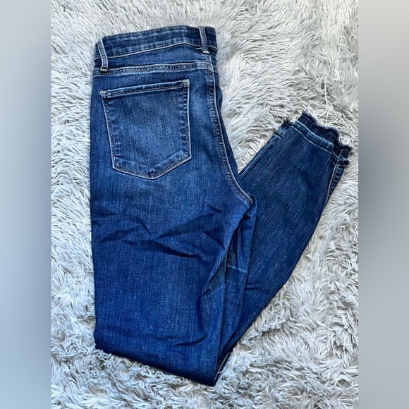 Lucky Brand Jeans - Picture 2 of 3